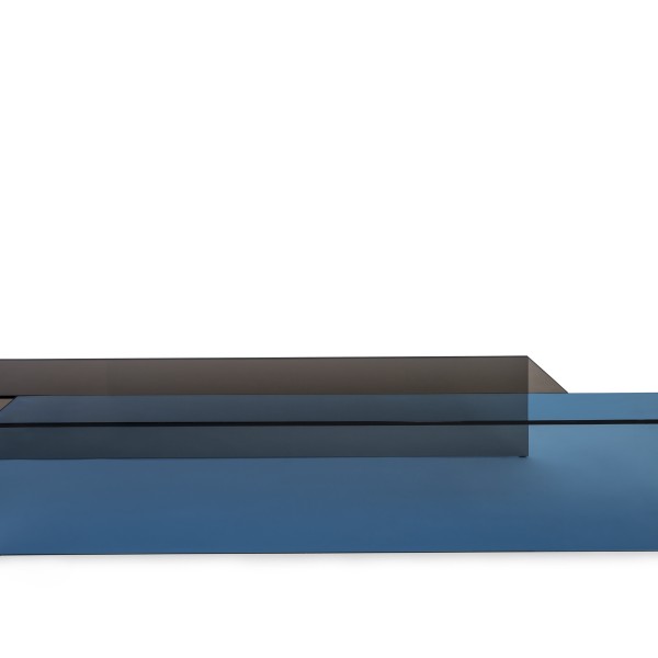 Mesa de Centro Prisma Retangular por Estúdio Rain - Imagem 1